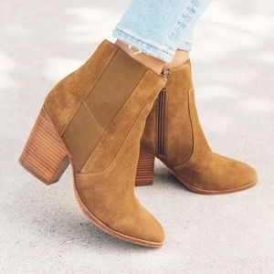 SOLUDOS EMMA BOOTIE, suede heeled leather booties in Chestnut, size 10